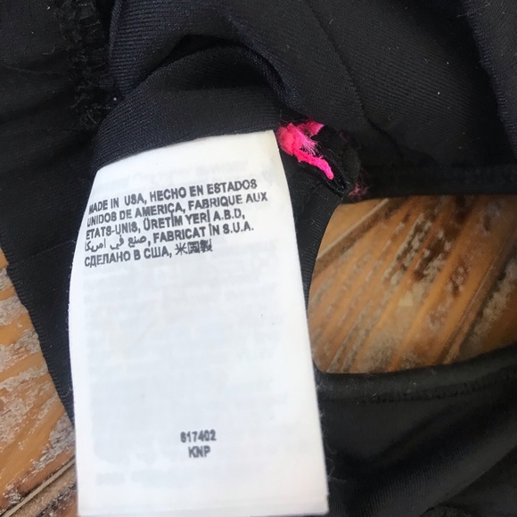 Used bebe Sports Bra in Black Size Small - Picture 6 of 8